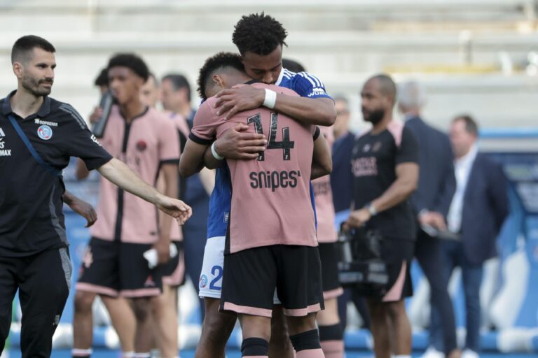Ligue 1 : Doué va quitter la France !