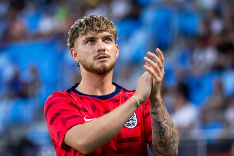 Harvey Elliott avec l'Angleterre @Alamy