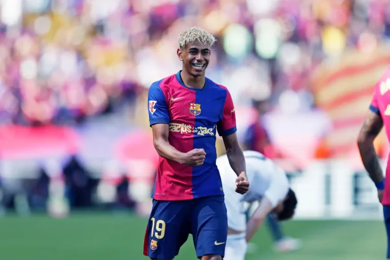 Lamine Yamal rend fou une légende du Real Madrid ©Alamy